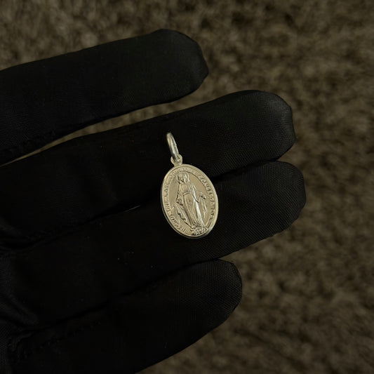 Medium Virgin Mary Pendant